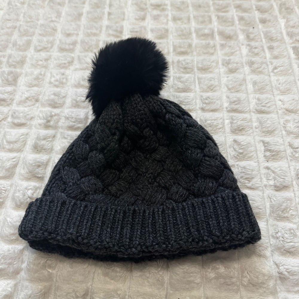 J Crew Gray Cable Knit Knit Beanie Hat w/ Pom Pom Wool Blend Winter Ski Outdoor